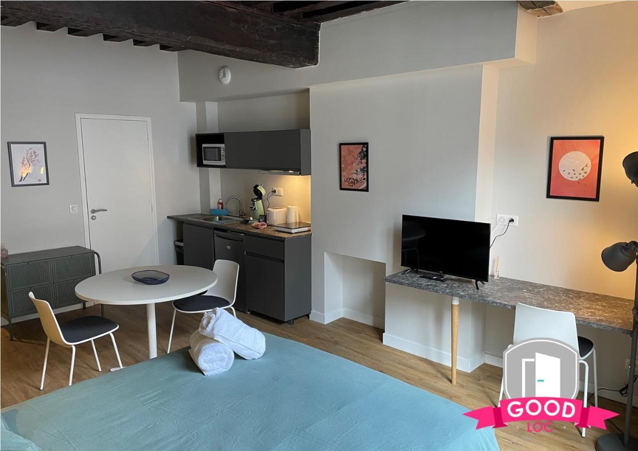 Apartamento Somptueux Studio Hyper Centre Avec Wifi Orléans Exterior foto
